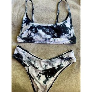 BRAND NEW!! Bikini set - S